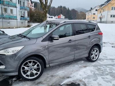 Usado Ford Kuga Individual 163 HP (119 kW) 2014 Cinzento SUV