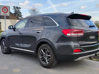 Gebraucht Kia Sorento 200 PS (147 kW) 2016 Grau SUV