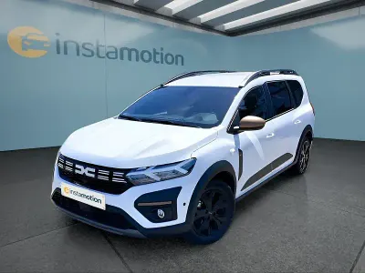 Gebraucht Dacia Jogger 140 PS (102 kW) 2023 Weiß Van / Kleinbus