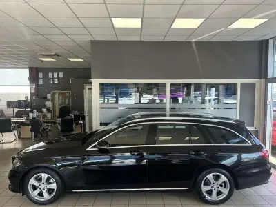 Gebraucht Mercedes E200 184 PS (135 kW) 2016 Schwarz Kombi