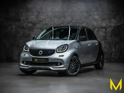 Używany Smart ForFour Brabus Xclusive 121 KM (88 kW) 2018 Srebrny Hatchback