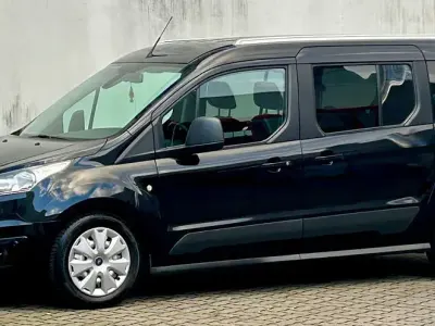Gebraucht Ford Grand Tourneo Connect Trend 150 PS (110 kW) 2014 Schwarz Van / Kleinbus