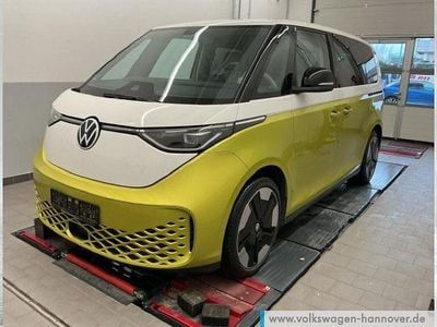 Candyweiß/limonengelb metallic Gebraucht 2024 VW ID. Buzz Pro Van / Kleinbus | 48.490 €