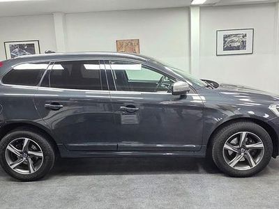 Grau Gebraucht 2015 Volvo XC60 Momentum SUV | 14.400 € (Guter Preis)
