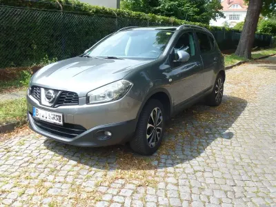 Gebraucht Nissan Qashqai I-Way 141 PS (103 kW) 2011 Silber SUV
