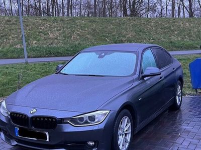 gebraucht BMW 318 F30 d Modern Line