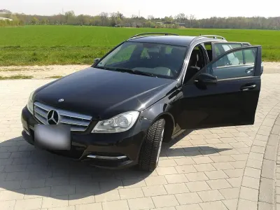 Gebraucht Mercedes C180 156 PS (114 kW) 2012 Schwarz Kombi