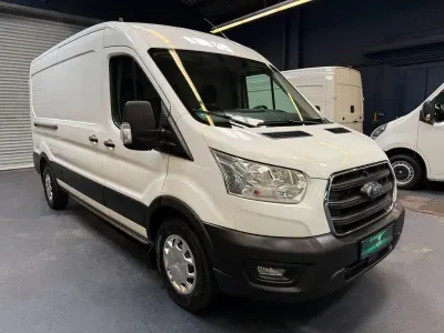 Gebraucht Ford Transit 131 PS (96 kW) 2020 Weiß Van