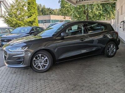 Gebraucht Ford Focus Titanium 125 PS (91 kW) 2025 Grau, magnetic Limousine