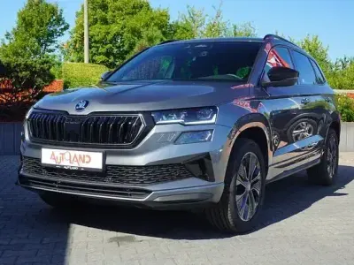 Neu Skoda Karoq SportLine 190 PS (139 kW) 2026 Grau SUV
