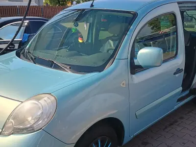 Gebraucht Renault Kangoo 110 PS (80 kW) 2010 Blau Van / Kleinbus