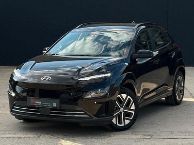 Gebraucht Hyundai Kona Select 100 kW (136 PS) 2023 Phantom black SUV