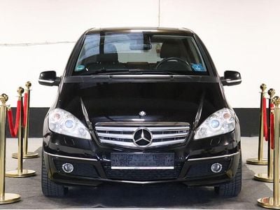 Gebraucht Mercedes A200 193 PS (141 kW) 2010 Schwarz Limousine