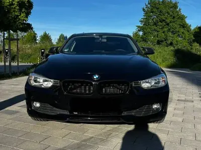 Gebraucht BMW 316 136 PS (100 kW) 2012 Schwarz Limousine