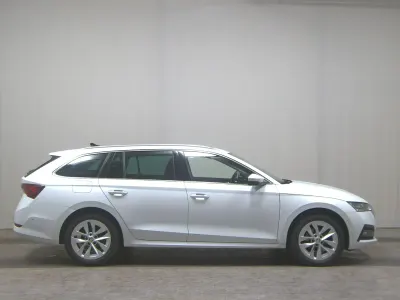 Gebraucht Skoda Octavia Style 150 PS (110 kW) 2023 Weiss Kombi
