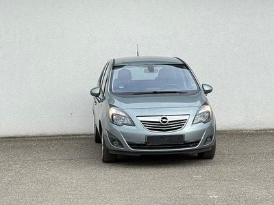 Używany Opel Meriva Innovation 95 KM (69 kW) 2011 Srebrny Minivan
