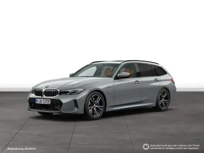 Gebraucht BMW 330e M Sport 292 PS (214 kW) 2025 Grau Kombi