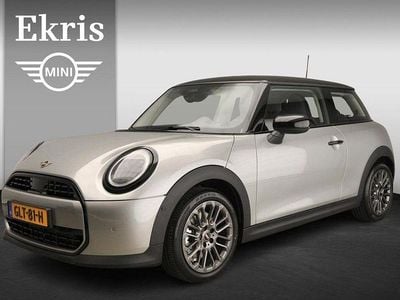 Grau Gebraucht 2024 Mini Cooper Kleinwagen | 23.900 € (Superpreis)