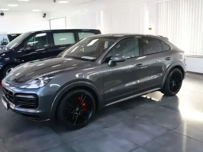Gebraucht Porsche Cayenne 460 PS (338 kW) 2021 Grau SUV