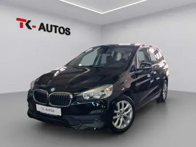 Gebraucht BMW 218 150 PS (110 kW) 2020 Schwarz ii/bonnet fluid black Van / Kleinbus
