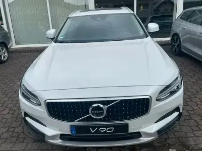 Gebraucht Volvo V90 CC Pro 190 PS (139 kW) 2019 Weiß Kombi