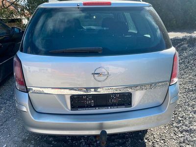 Silber Gebraucht 2005 Opel Astra Kombi | 950 € (Guter Preis)