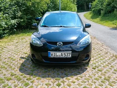 Gebraucht Mazda 2 Inclusive 75 PS (55 kW) 2009 Schwarz Kleinwagen