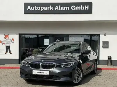 Używany BMW 320 Sport Line 190 KM (139 kW) 2021 Szary Sedan/Limuzyna