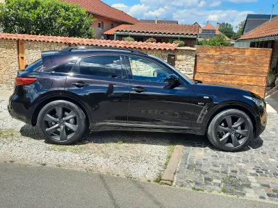 Gebraucht Infiniti QX70 S Design 238 PS (175 kW) 2015 Schwarz SUV