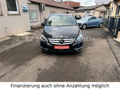Gebraucht Mercedes B180 122 PS (89 kW) 2014 Schwarz Van / Kleinbus