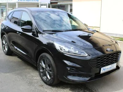 Gebraucht Ford Kuga ST-Line 152 PS (111 kW) 2022 Obsidianschwarz SUV