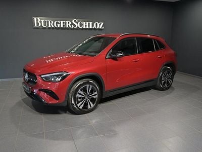 Gebraucht Mercedes GLA200 Progressive 150 PS (110 kW) 2025 Manufaktur patagonienrot metallic SUV