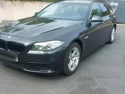 Gebraucht BMW 520 Sport Line 190 PS (139 kW) 2016 Grau Kombi