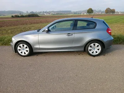 Usata BMW 116 122 CV (89 kW) 2011 Grigio Utilitaria