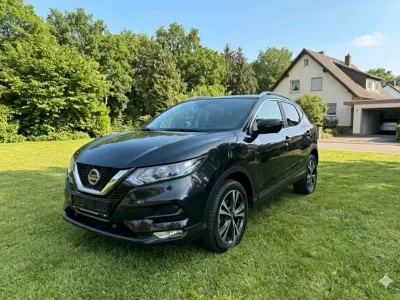 Gebraucht Nissan Qashqai 140 PS (102 kW) 2020 Schwarz SUV