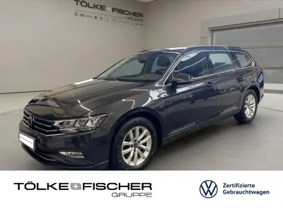 Gebraucht VW Passat Business 122 PS (89 kW) 2022 Grau Kombi