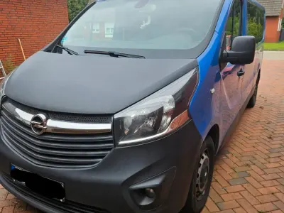 Gebraucht Opel Vivaro 125 PS (91 kW) 2016 Blau Van / Kleinbus
