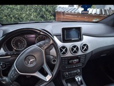 Mercedes B180