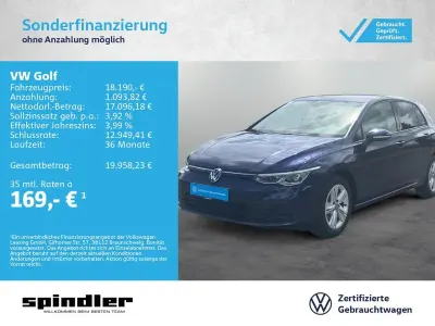 Gebraucht VW Golf VIII Life 131 PS (96 kW) 2023 Atlantic blue metallic Limousine
