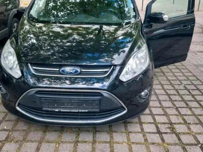 Gebraucht Ford C-MAX 115 PS (84 kW) 2013 Schwarz Van / Kleinbus