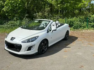 Gebraucht Peugeot 308 CC Roland Garros 156 PS (114 kW) 2013 Weiß Cabrio
