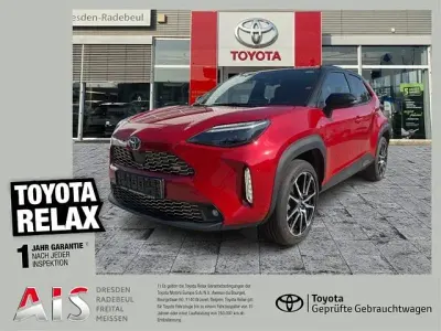 Gebraucht Toyota Yaris Cross Sport 131 PS (96 kW) 2024 Rot SUV
