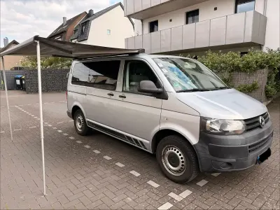 Gebraucht VW Caravelle 140 PS (102 kW) 2013 Silber Van