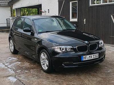 Gebraucht BMW 116 122 PS (89 kW) 2007 Schwarz Kleinwagen