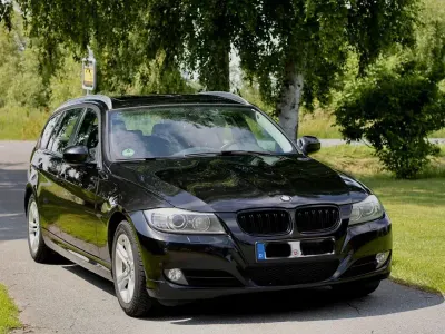 Gebraucht BMW 320 170 PS (125 kW) 2011 Schwarz Kombi