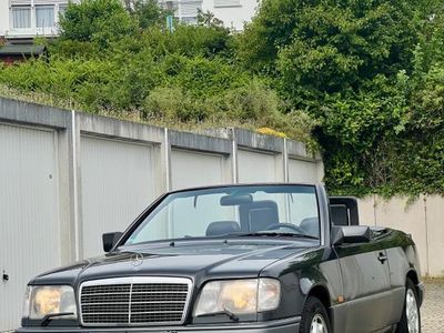 Schwarz Gebraucht 1996 Mercedes 320 Cabrio | 18.500 €