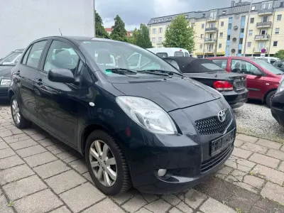 Gebraucht Toyota Yaris Team 87 PS (63 kW) 2008 Black mica / ink Kleinwagen