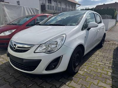 Casablancaweiss/saphirschwarz Gebraucht 2011 Opel Corsa Color Edition Kleinwagen | 2.790 € (Guter Preis)