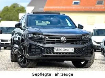 Gebraucht VW Touareg Style 286 PS (210 kW) 2025 Grau SUV