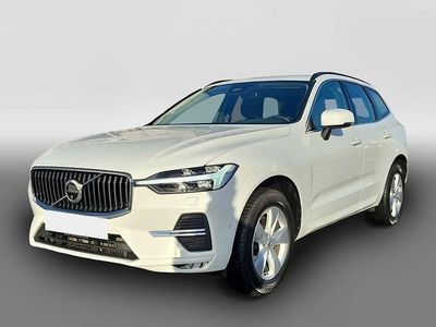 Weiß Gebraucht 2022 Volvo XC60 Momentum SUV | 34.500 € (Fairer Preis)